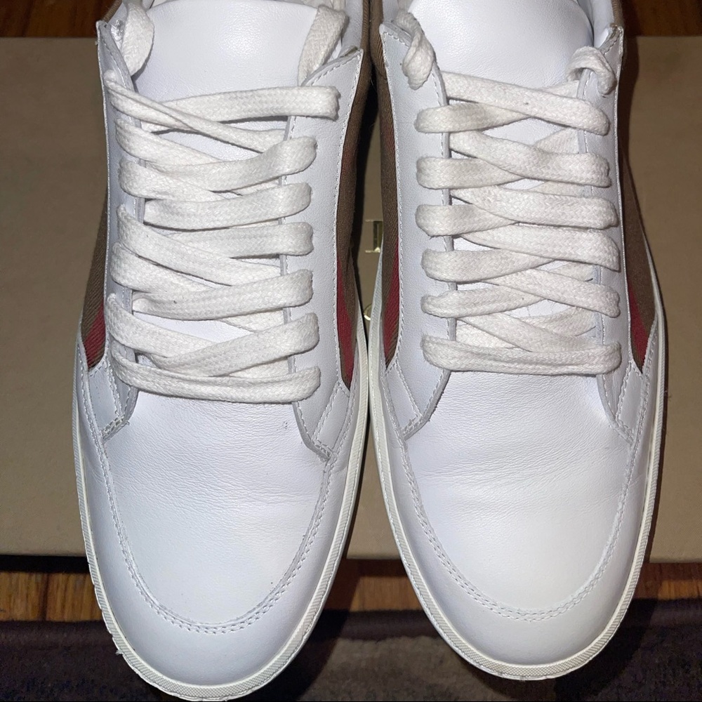 Burberry Salmond Check Leather Sneakers. Excellent condition, only worn once.